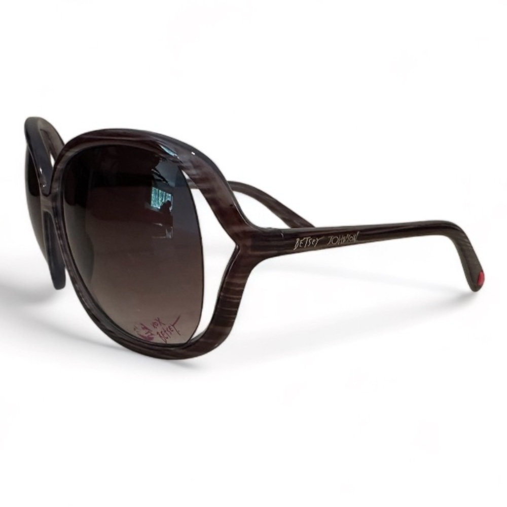 Betsey Johnson sunglasses